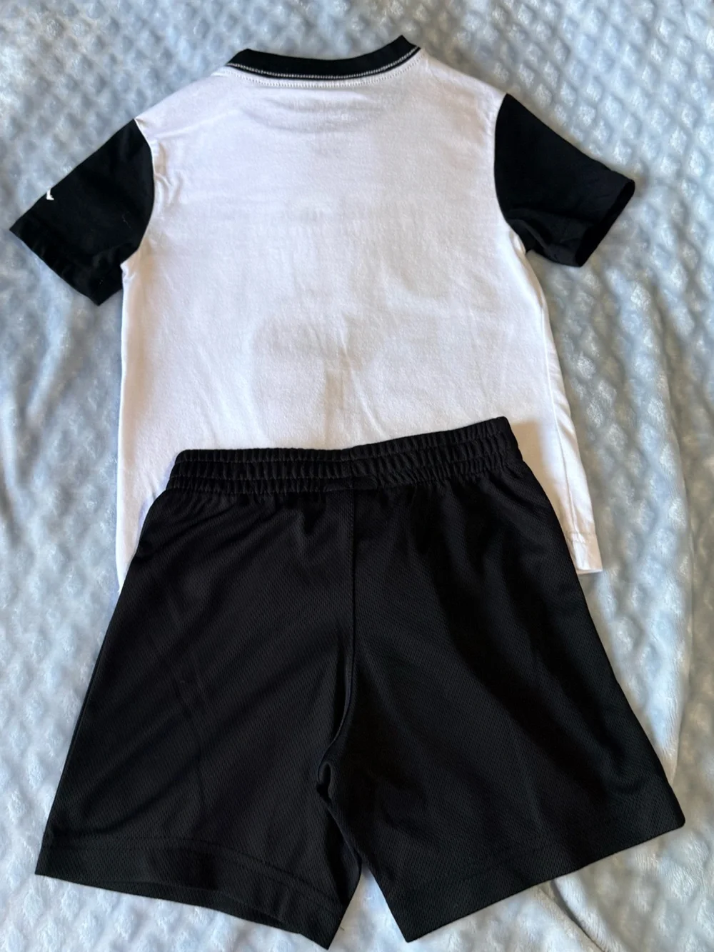 EUC-Jordan Matching Set - Picture 2 of 5